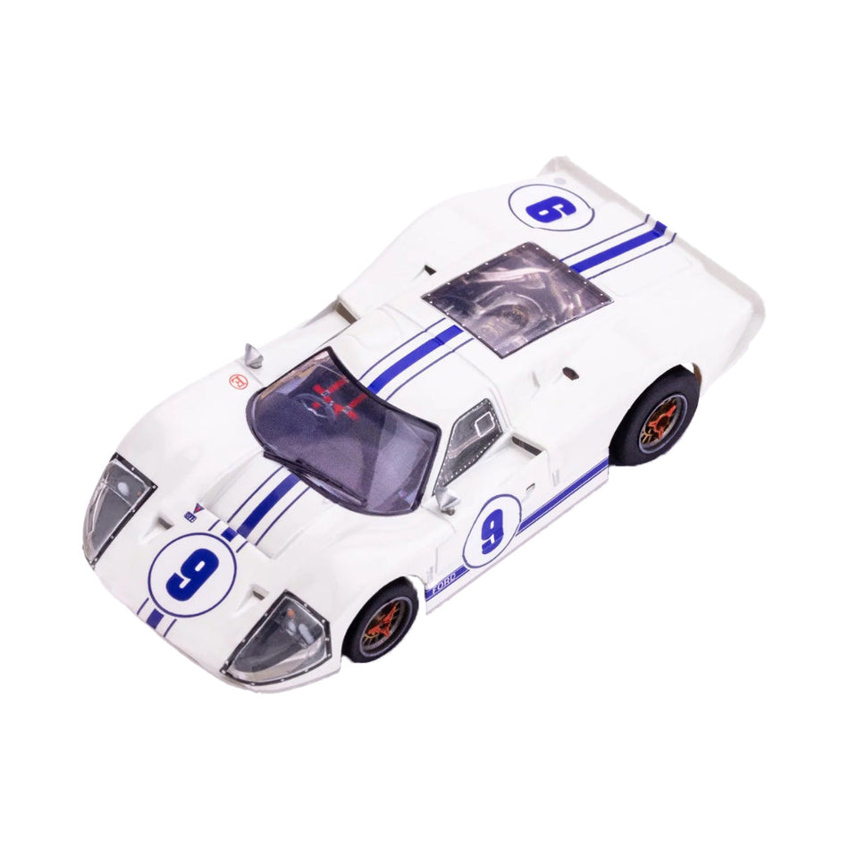 AFX Racing GT40 Mark IV #9, White  22078