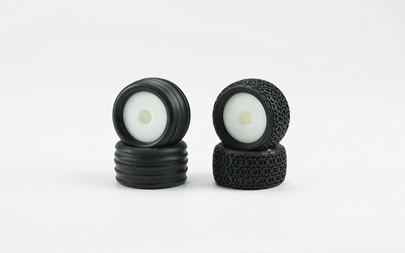 Carisma GT24ST Tire Set Mounted (45 Shore) 16611